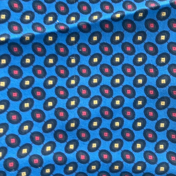 Lord & Taylor vintage silk mens neck scarf silk hand rolled blue geometric - Picture 5 of 6